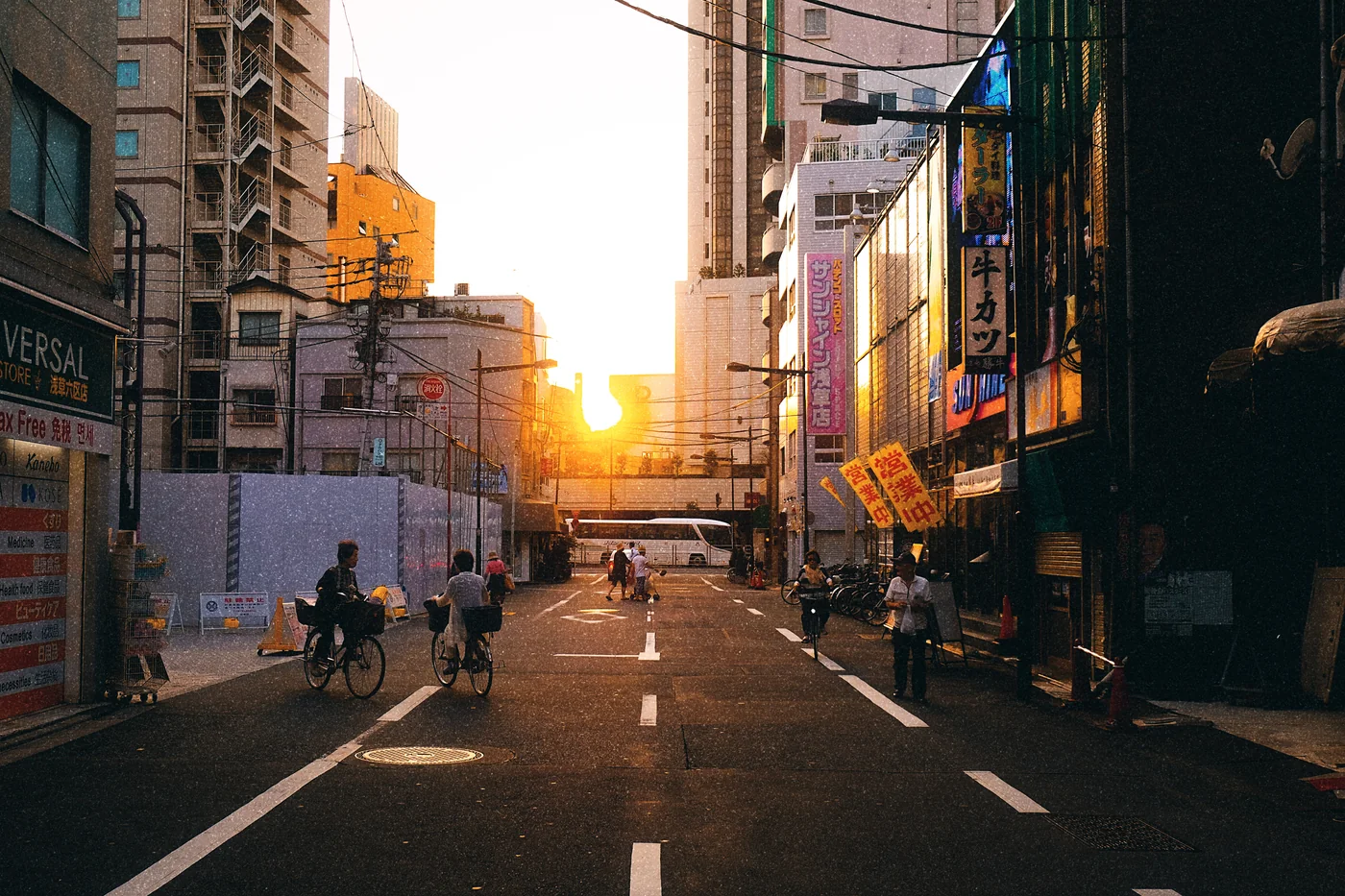 A Tokyo street at sunset through Focal's 28 mm street lens