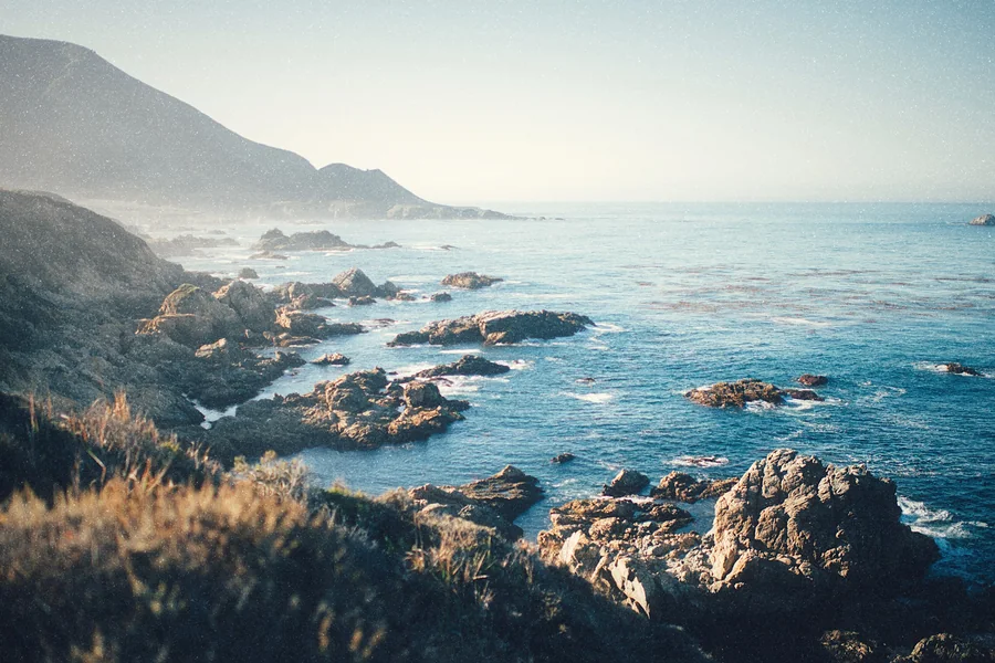 The same rocky coastline developed again in Focal's amber look