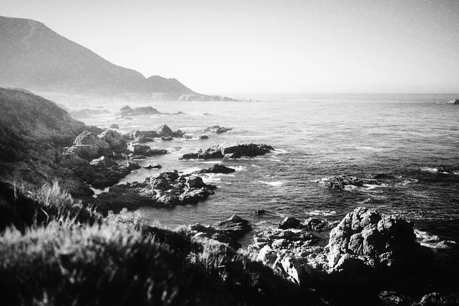The same rocky coastline developed again in Focal's mono red look